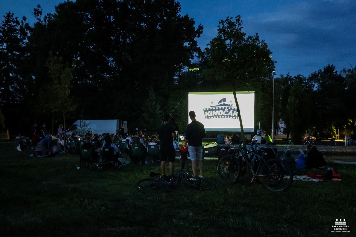 FOTO: Letné kino pod holým nebom v Prešove prinieslo zaujímavé filmy, foto 6