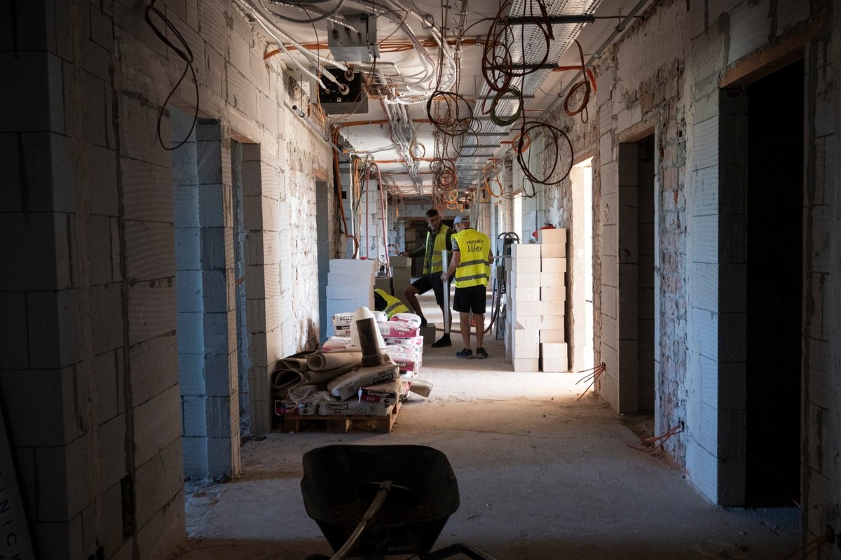 FOTO: Pozrite sa, ako v Poprade prebieha rozsiahla prestavba nemocnice, foto 4