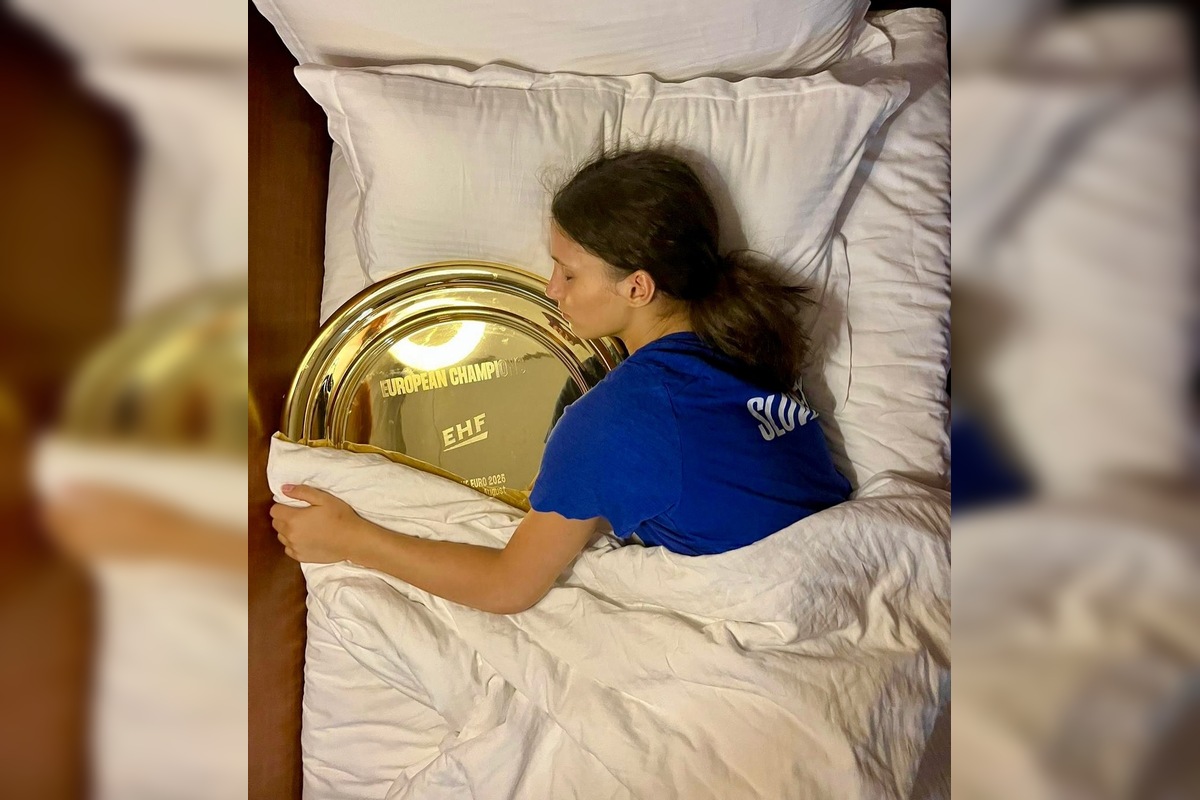 FOTO: Historický úspech hádzanárskej reprezentácie: Hádzanárske zlaté dievčatá píšu históriu, Slovensko má zlato z ME , foto 7