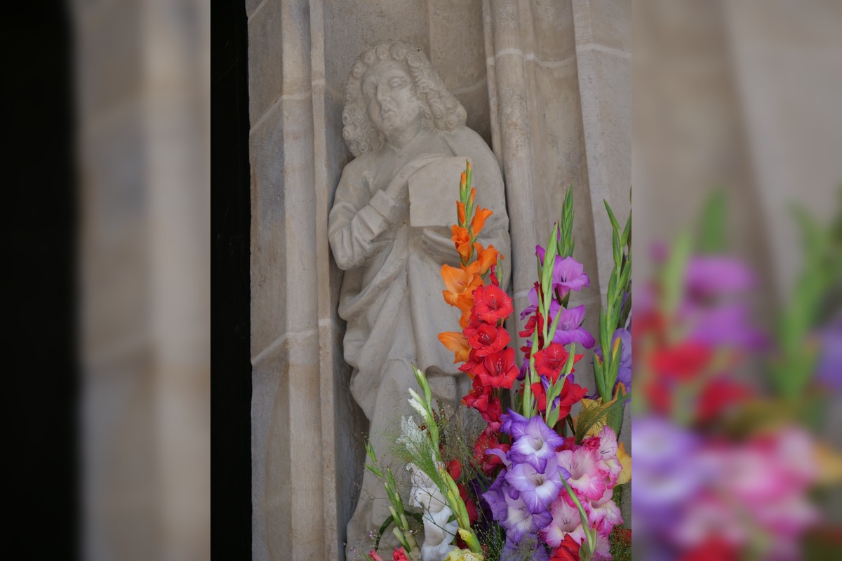 FOTO: Bazilika v Kežmarku sa zaplnila nádhernými kvetmi, foto 12