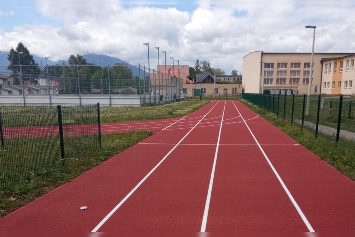 FOTO: Multifunkčné ihrisko v Spišskej Belej čaká rozsiahla rekonštrukcia, foto 2