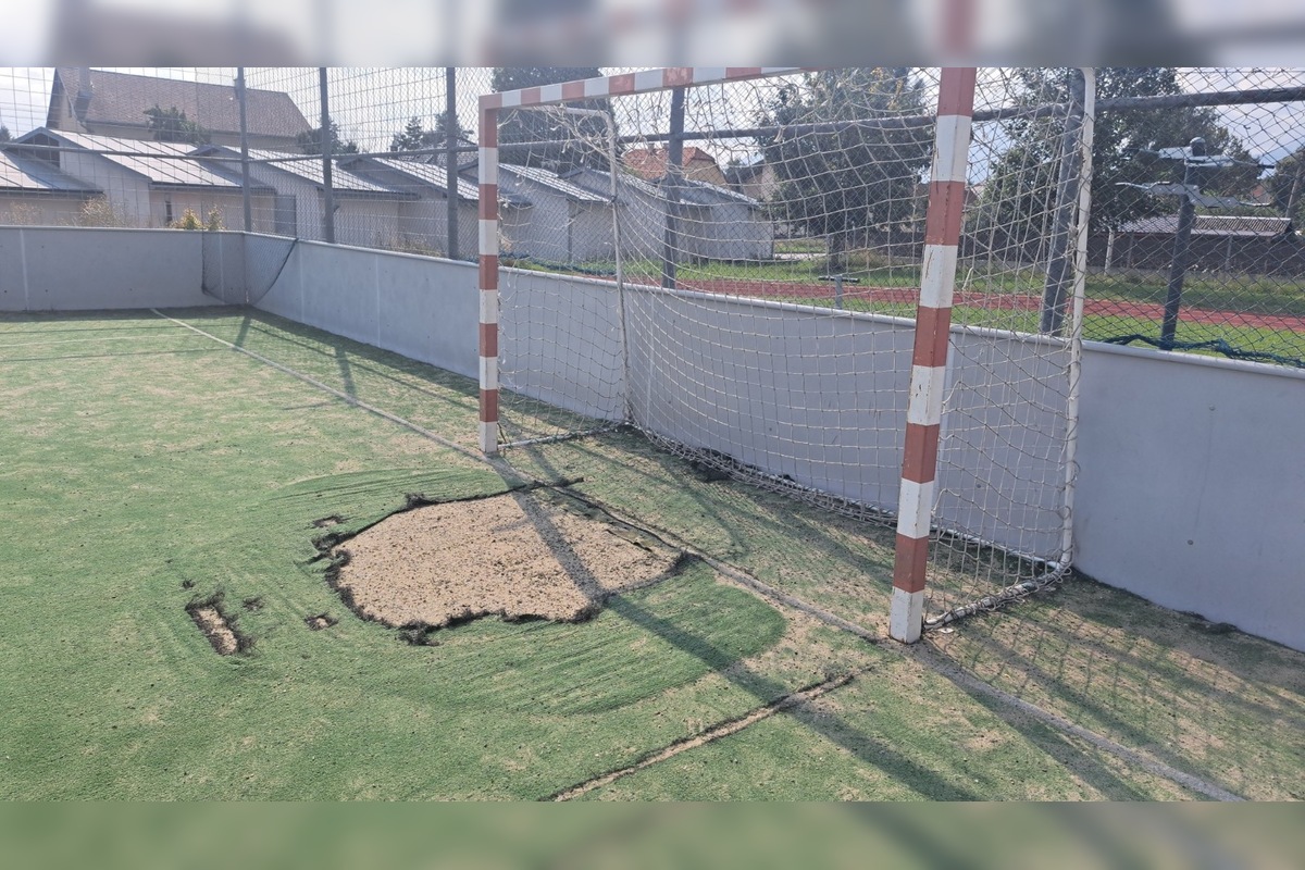 FOTO: Multifunkčné ihrisko v Spišskej Belej čaká rozsiahla rekonštrukcia, foto 4