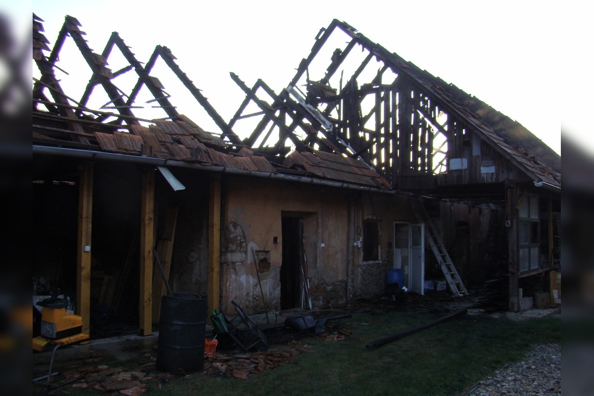 FOTO: Hasiči v Hranovnici zachránili majetok za 230-tisíc, škody sú veľké, foto 1