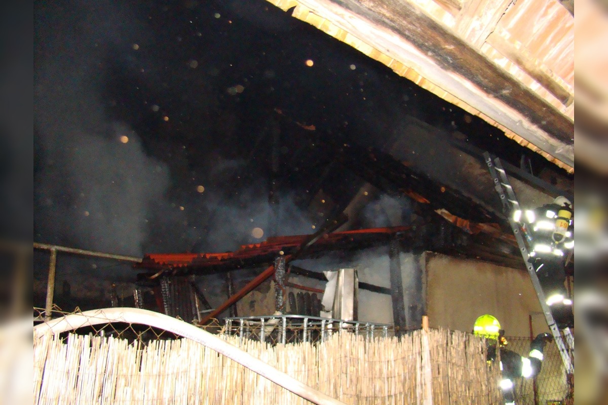 FOTO: Hasiči v Hranovnici zachránili majetok za 230-tisíc, škody sú veľké, foto 4