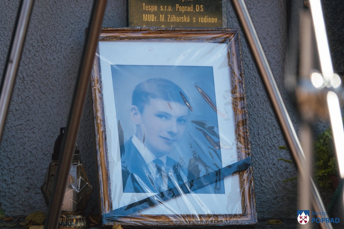 FOTO: Poprad spomínal na inváziu 1968, politici chýbali, foto 1