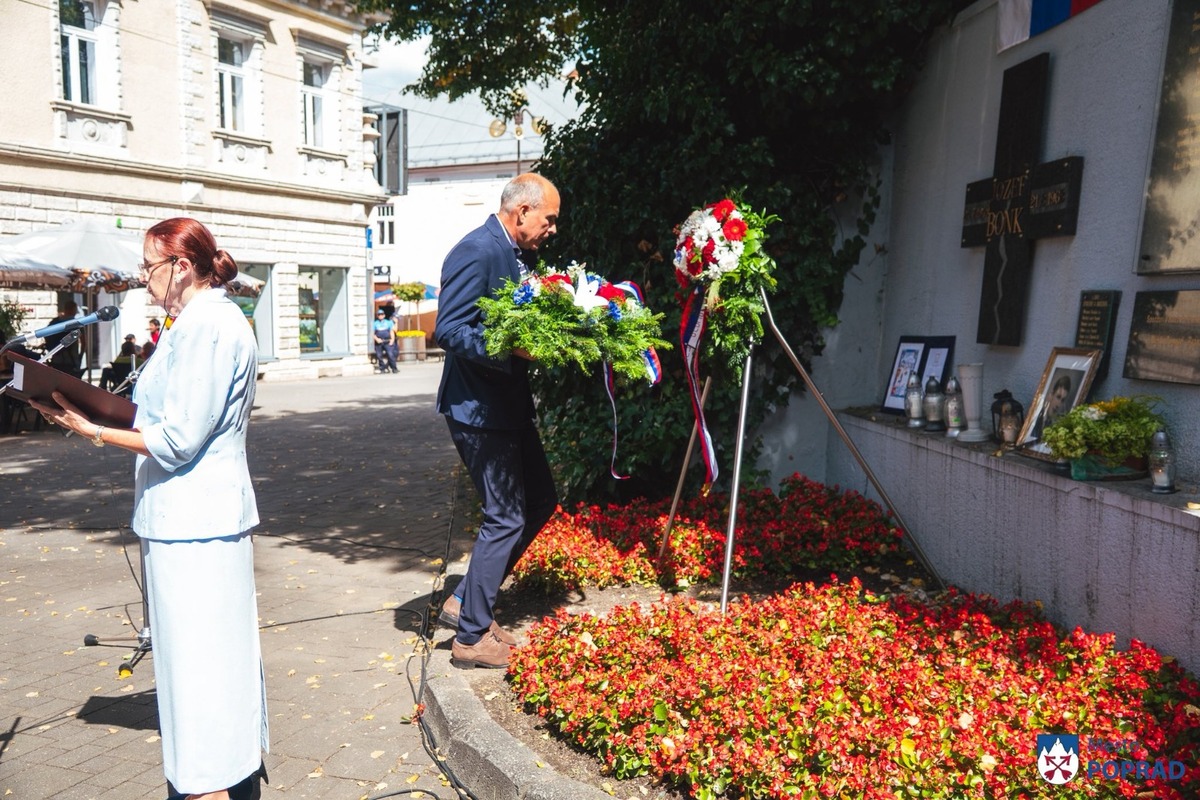 FOTO: Poprad spomínal na inváziu 1968, politici chýbali, foto 5