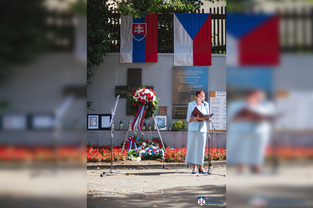 FOTO: Poprad spomínal na inváziu 1968, politici chýbali, foto 6