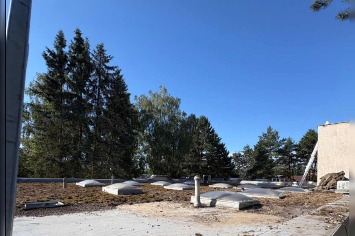 FOTO: V Prešove sa začalo s rekonštrukciou Domu smútku. Čakajú vás obmedzenia, foto 8