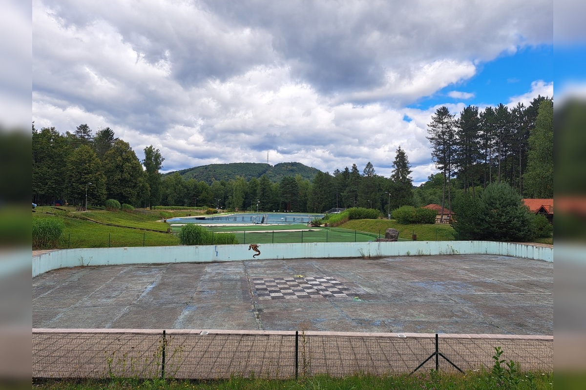 FOTO: Dlhoročná pýcha Sniny vyráža dych, biokúpalisko chátra, foto 3