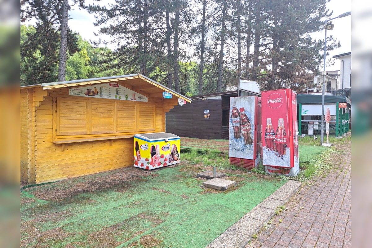 FOTO: Dlhoročná pýcha Sniny vyráža dych, biokúpalisko chátra, foto 6