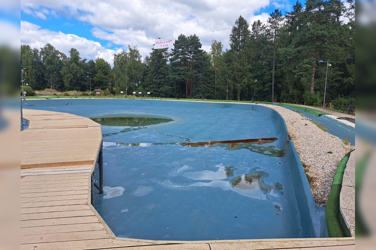 FOTO: Dlhoročná pýcha Sniny vyráža dych, biokúpalisko chátra, foto 9