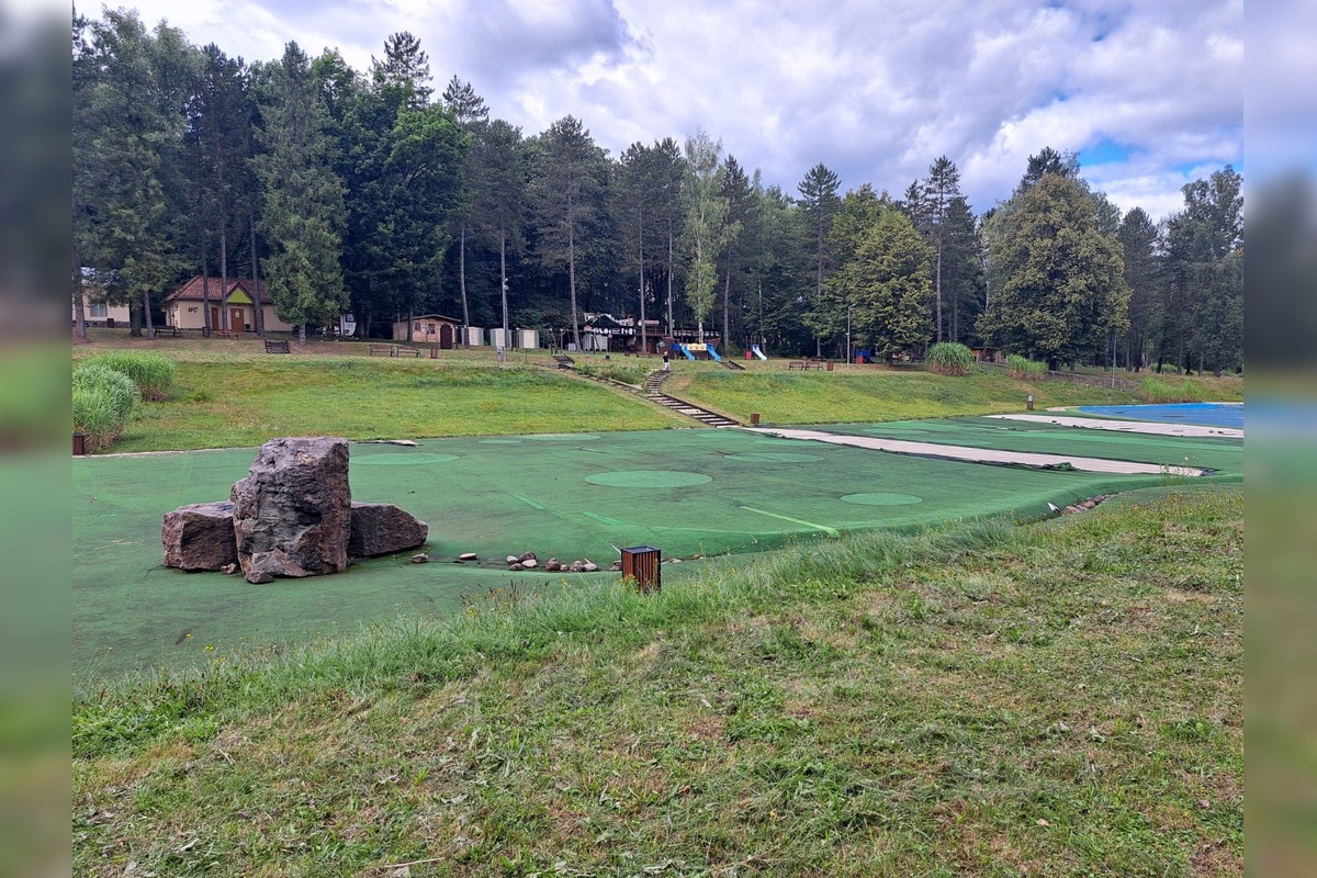 FOTO: Dlhoročná pýcha Sniny vyráža dych, biokúpalisko chátra, foto 10