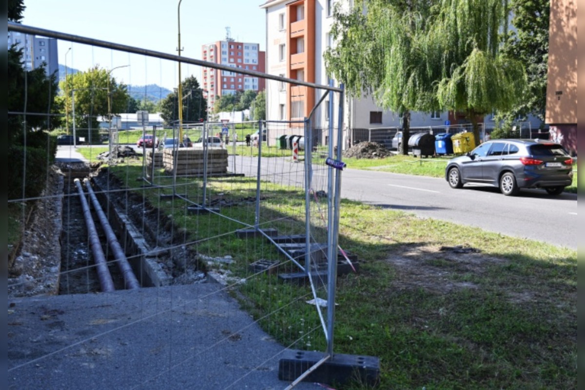 FOTO: Humenné bez dodávok tepla. 12-dňová odstávka kvôli výmene potrubí, foto 2