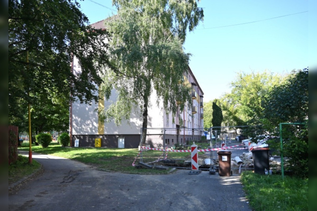 FOTO: Humenné bez dodávok tepla. 12-dňová odstávka kvôli výmene potrubí, foto 3