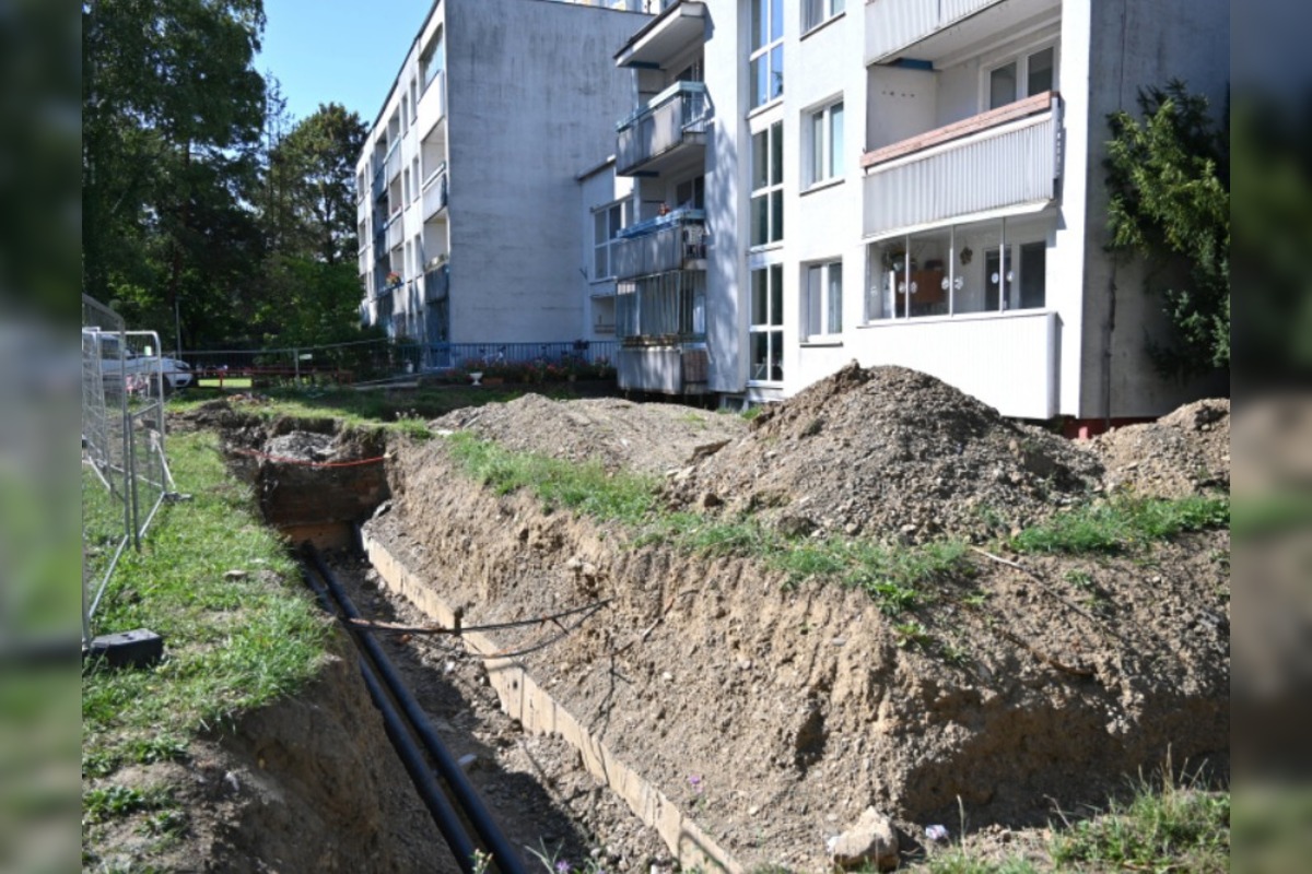 FOTO: Humenné bez dodávok tepla. 12-dňová odstávka kvôli výmene potrubí, foto 7