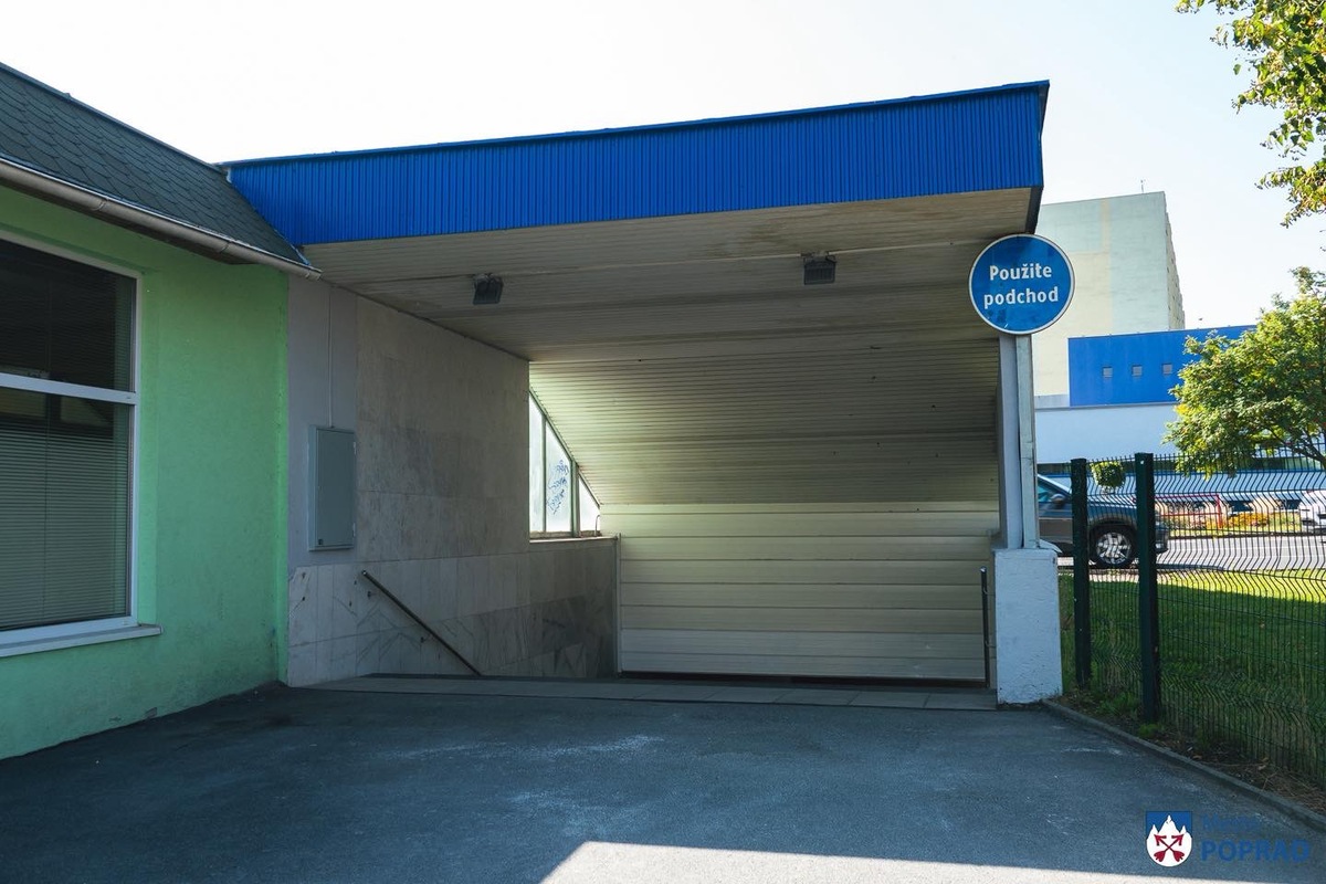 FOTO: Podchod z centra v smere na Juh v Poprade prešiel rekonštrukciou, foto 1