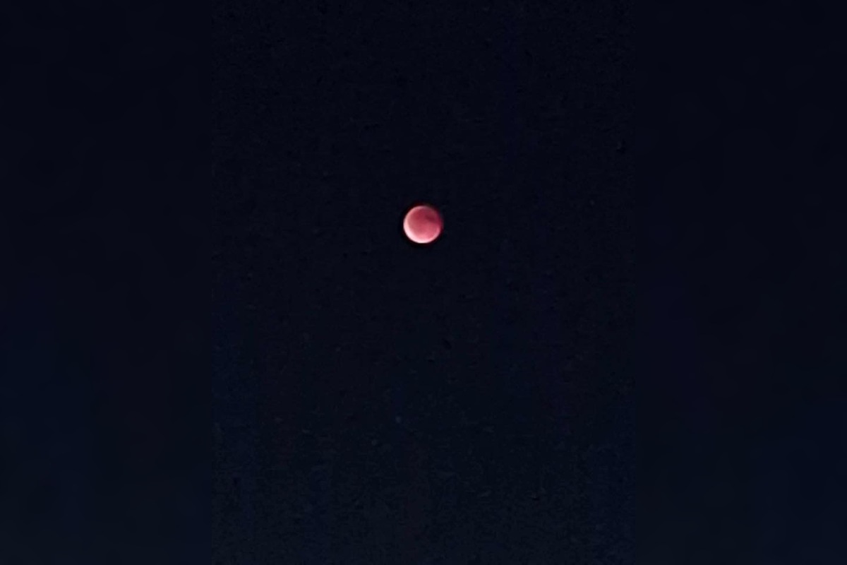 FOTO: Krvavý supermesiac zachytili aj v Prešovskom kraji, foto 9