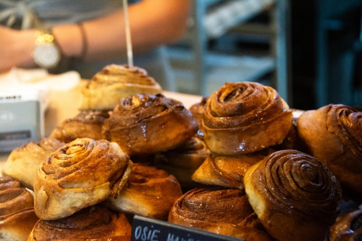 FOTO: Pečivo sa míňa bleskovo, zákazníci sa rozdelili na dva tábory, foto 5