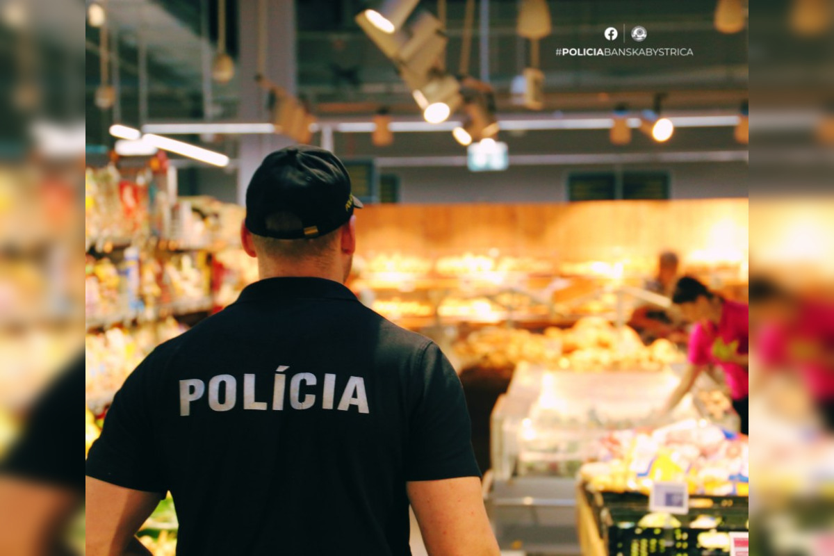 FOTO: Policajti v Banskobystrickom kraji chytali zlodejov priamo v obchodoch, foto 5