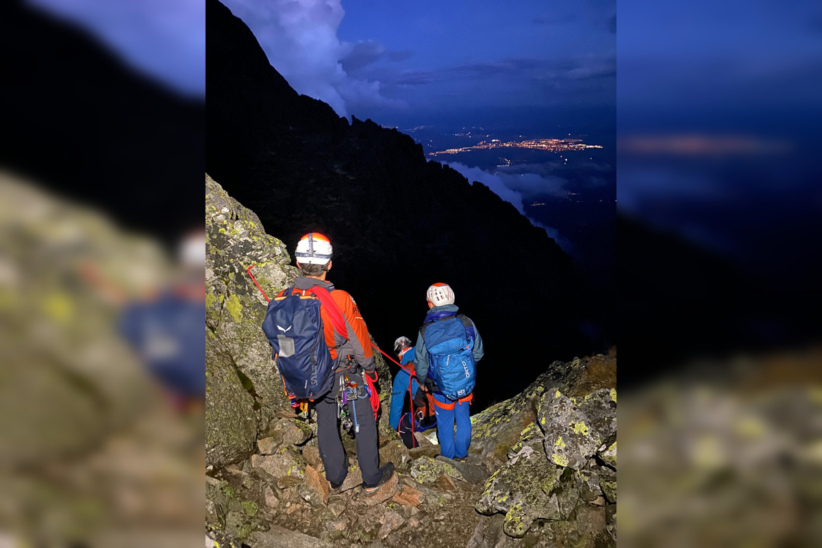 FOTO: Horskí záchranári pátrali po poľskej horolezkyni, ktorá spadla do rokliny, foto 5