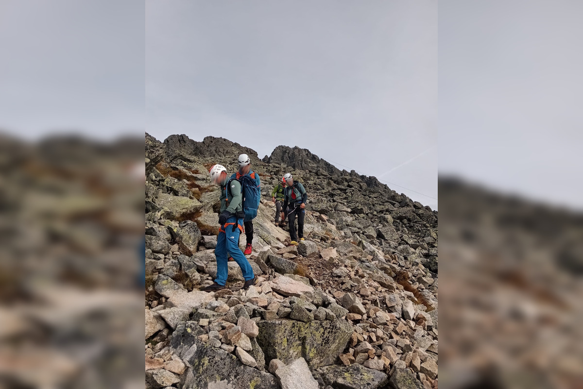 FOTO: Horskí záchranári pátrali po poľskej horolezkyni, ktorá spadla do rokliny, foto 7