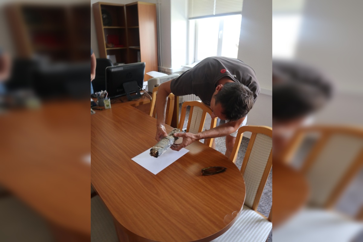 FOTO: Na gymnáziu v Levoči otvorili časovú schránku. Našli v nej takýto odkaz, foto 8