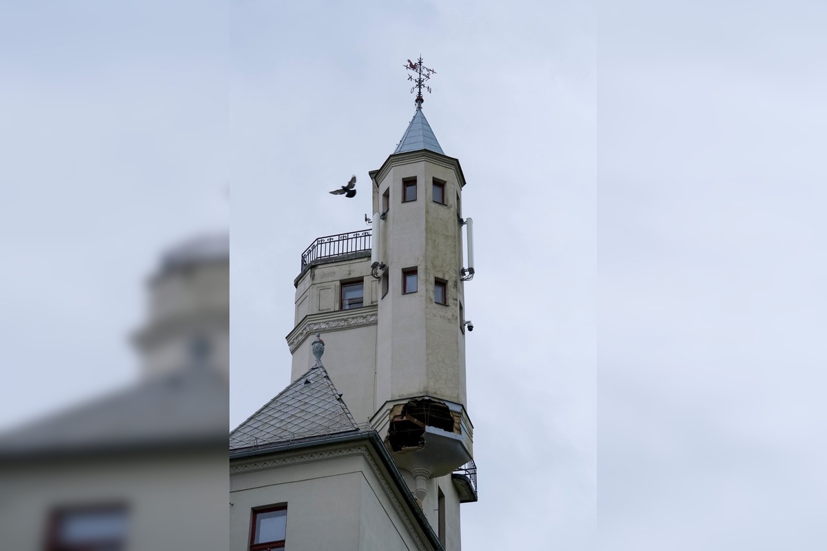 FOTO: Na gymnáziu v Levoči otvorili časovú schránku. Našli v nej takýto odkaz, foto 10