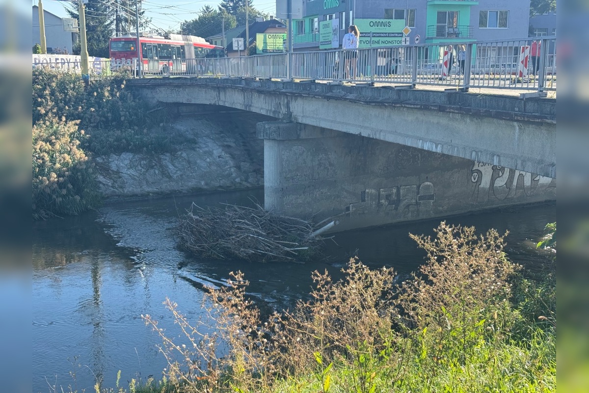 FOTO: Pre výstavbu nového mosta sa musia Prešovčania pripraviť na obmedzenia, foto 12