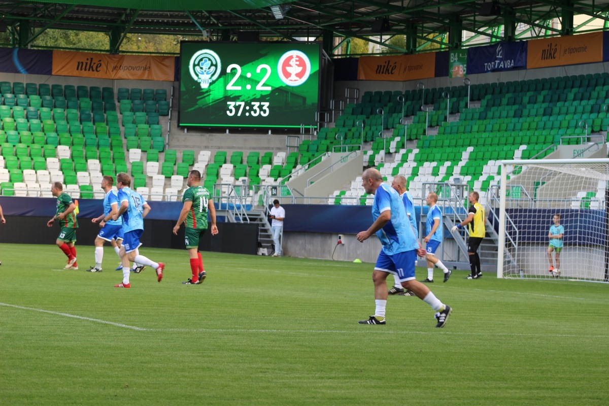 FOTO: Na FTA sa odohral zápas medzi zdravotníkmi z Prešova a Ružomberka, foto 9