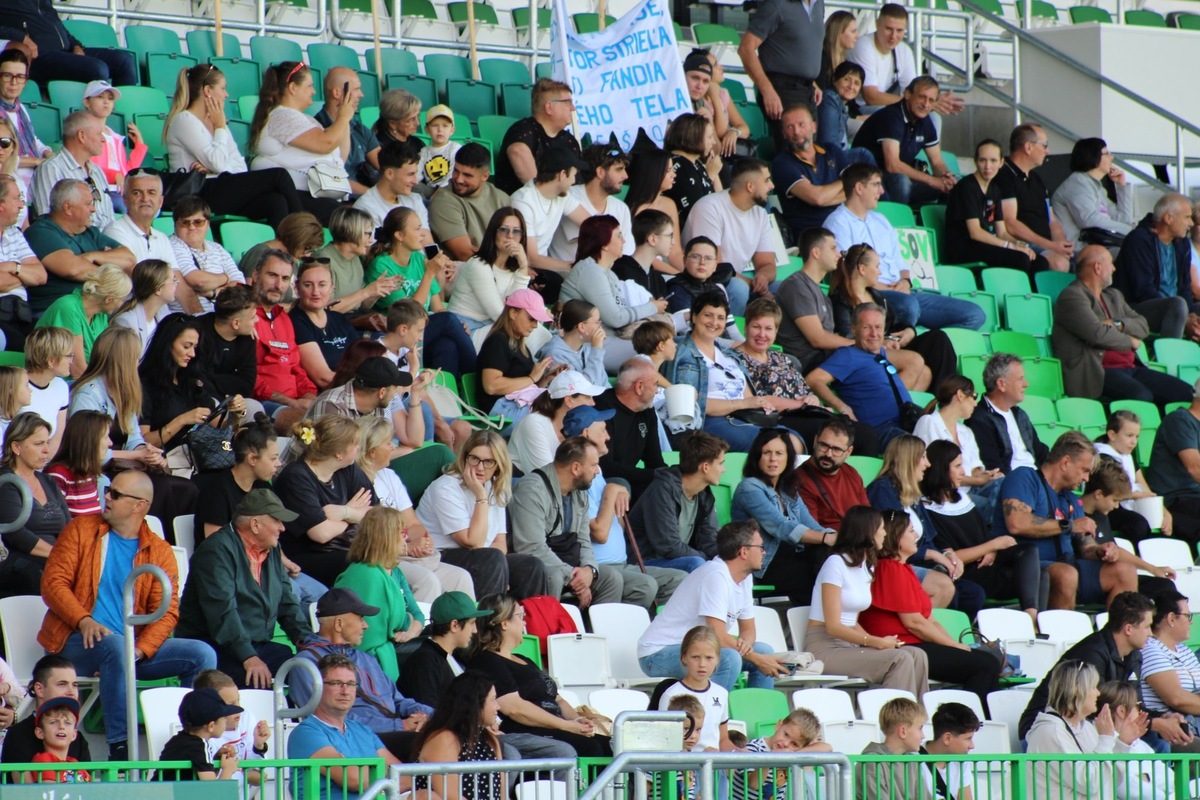 FOTO: Na FTA sa odohral zápas medzi zdravotníkmi z Prešova a Ružomberka, foto 15