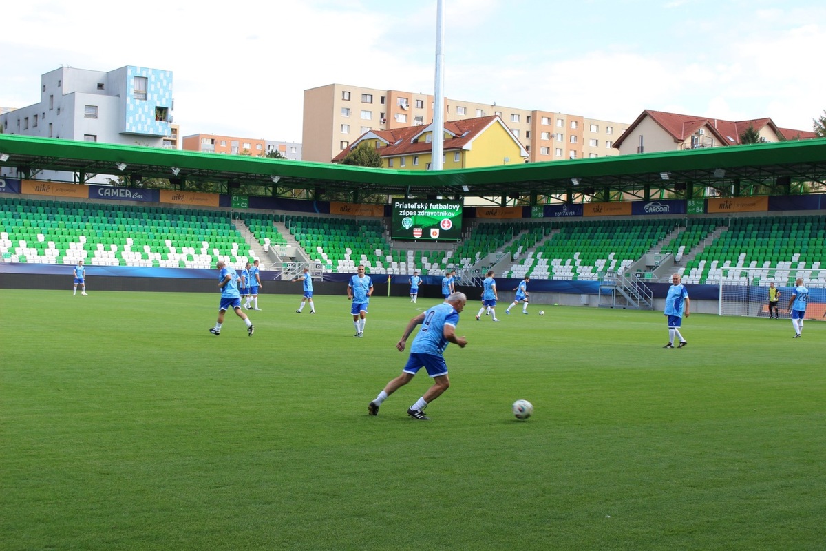 FOTO: Na FTA sa odohral zápas medzi zdravotníkmi z Prešova a Ružomberka, foto 17