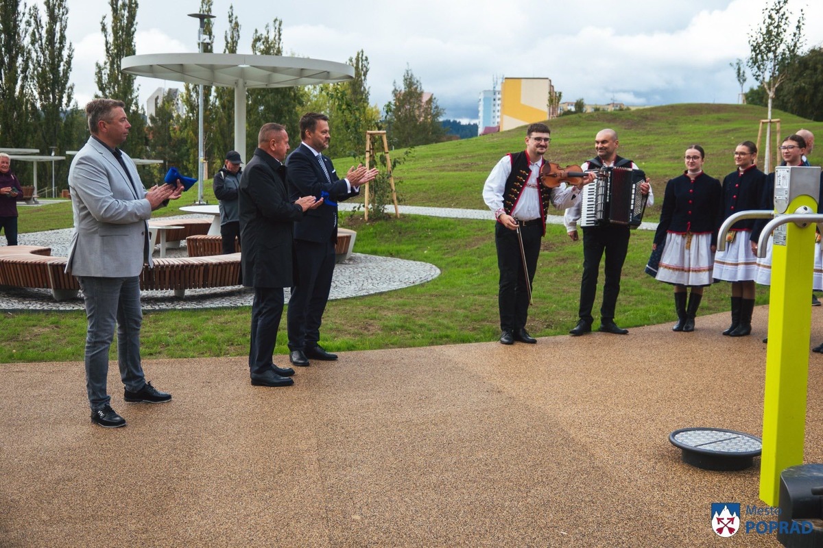 FOTO: V Poprade na Juhu II otvorili nový park za 1,8 milióna eur, foto 2