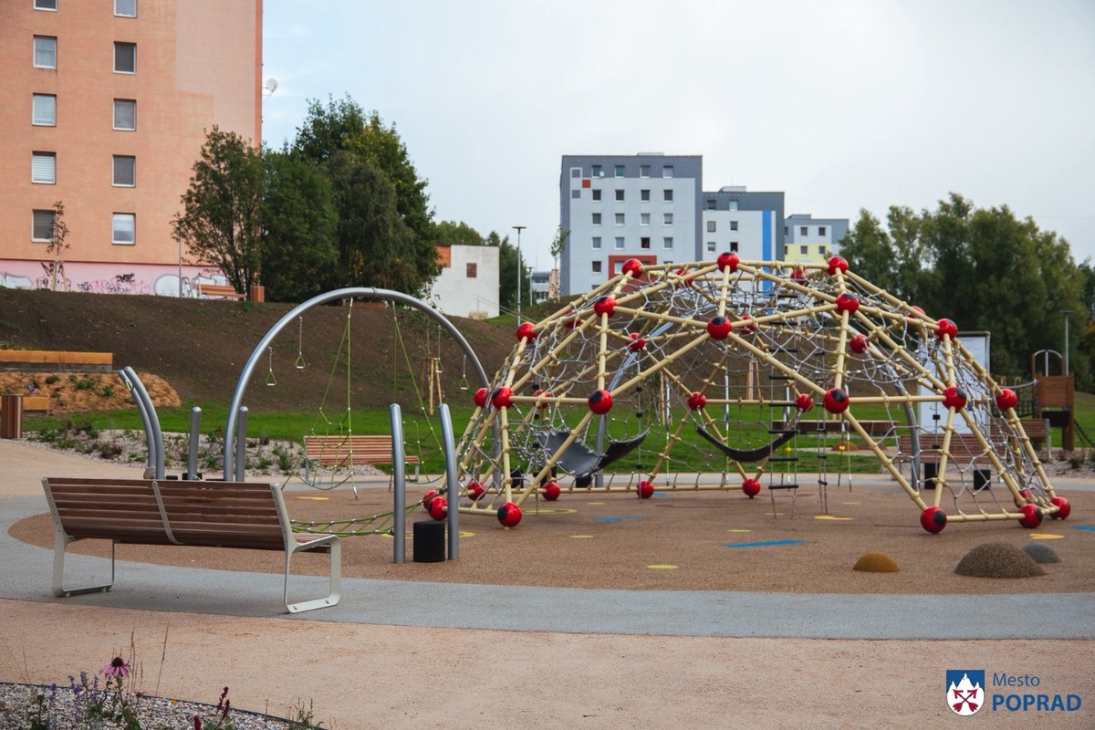 FOTO: V Poprade na Juhu II otvorili nový park za 1,8 milióna eur, foto 4