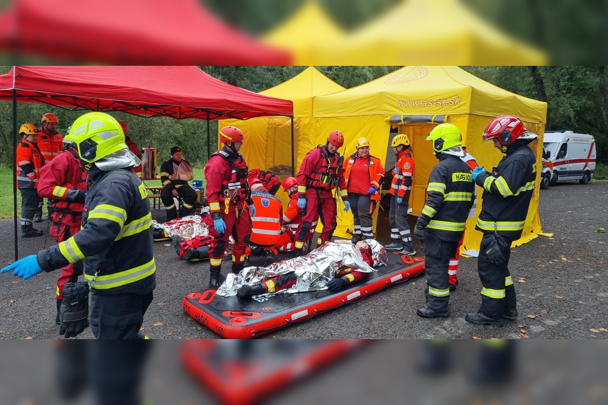 VIDEO: Na Dunajci trénovali Slováci aj Poliaci: zásah pri prevrátenej plti, foto 9