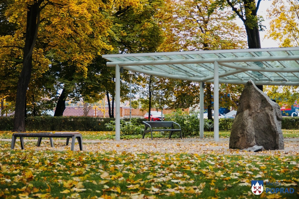 FOTO: V staničnom parku je konečne pokoj, polícia tam hliadkuje denne, foto 2