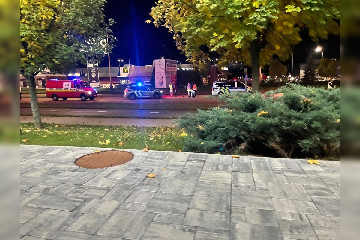 FOTO: Nehoda v Prešove pri OC Max, foto 1