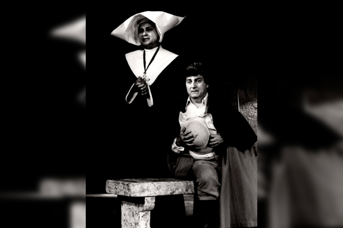 FOTO: Fanúšikovia smútia za legendou prešovského divadla Júliou Korpášovou, foto 3