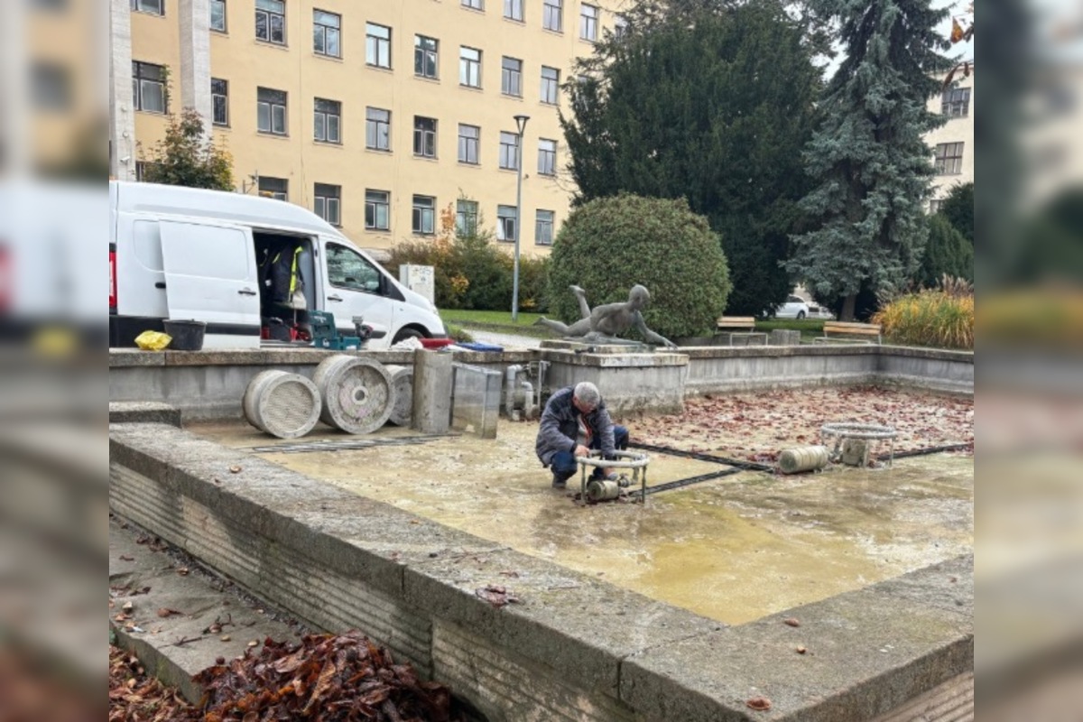 FOTO: Fontány v Prešove prechádzajú na zimný režim, foto 4