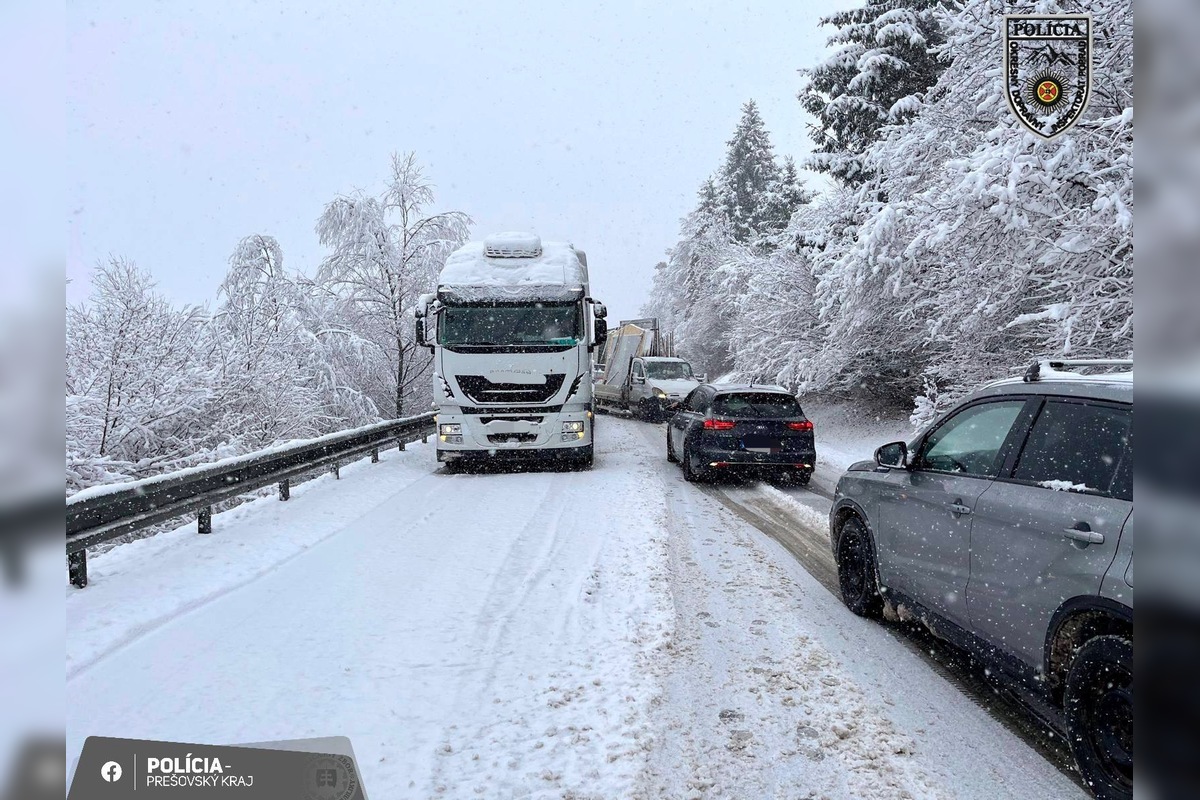 FOTO: Pre sneh sú viaceré horské priechody v Prešovskom kraji neprejazdné, foto 2