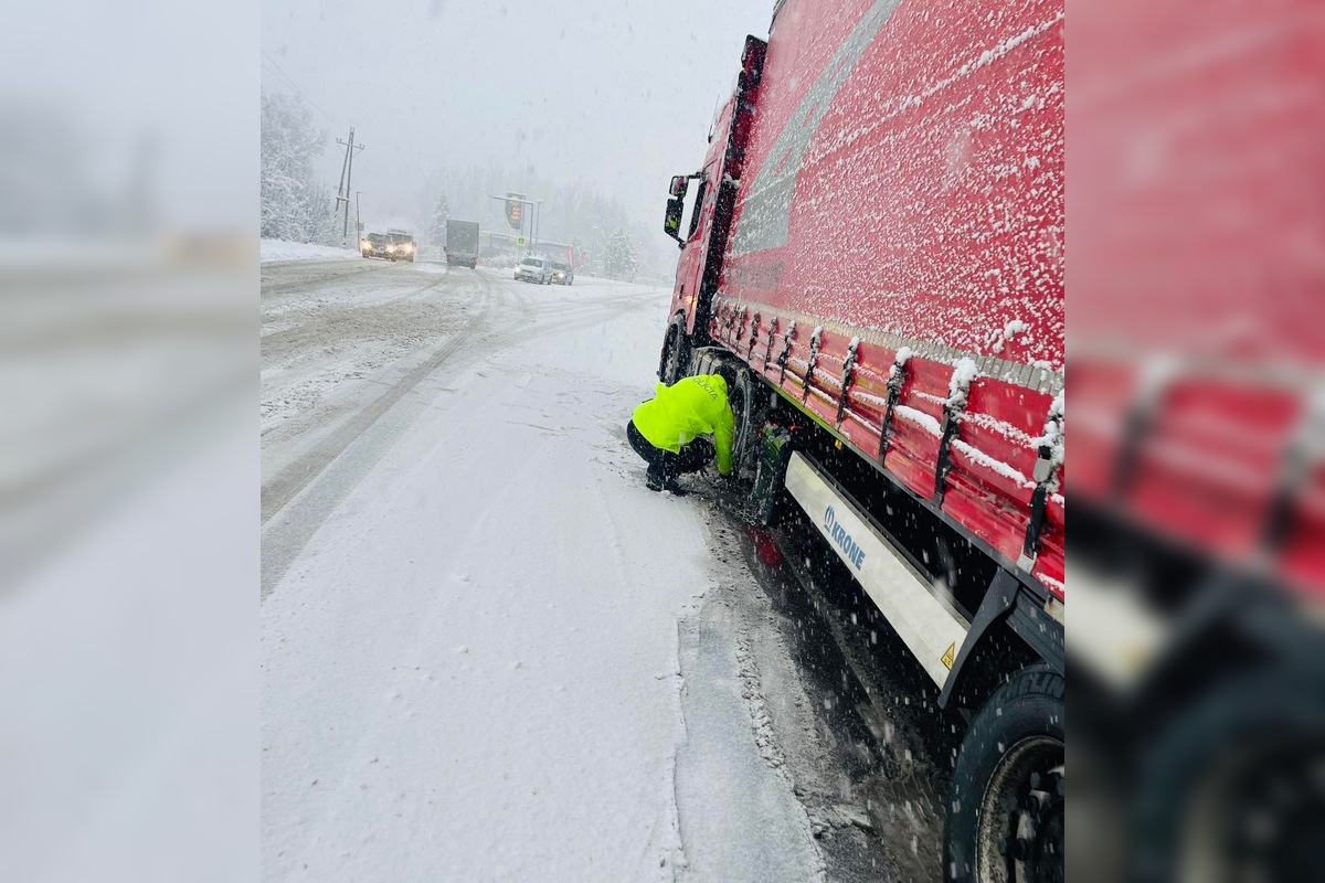 FOTO: Pre sneh sú viaceré horské priechody v Prešovskom kraji neprejazdné, foto 3