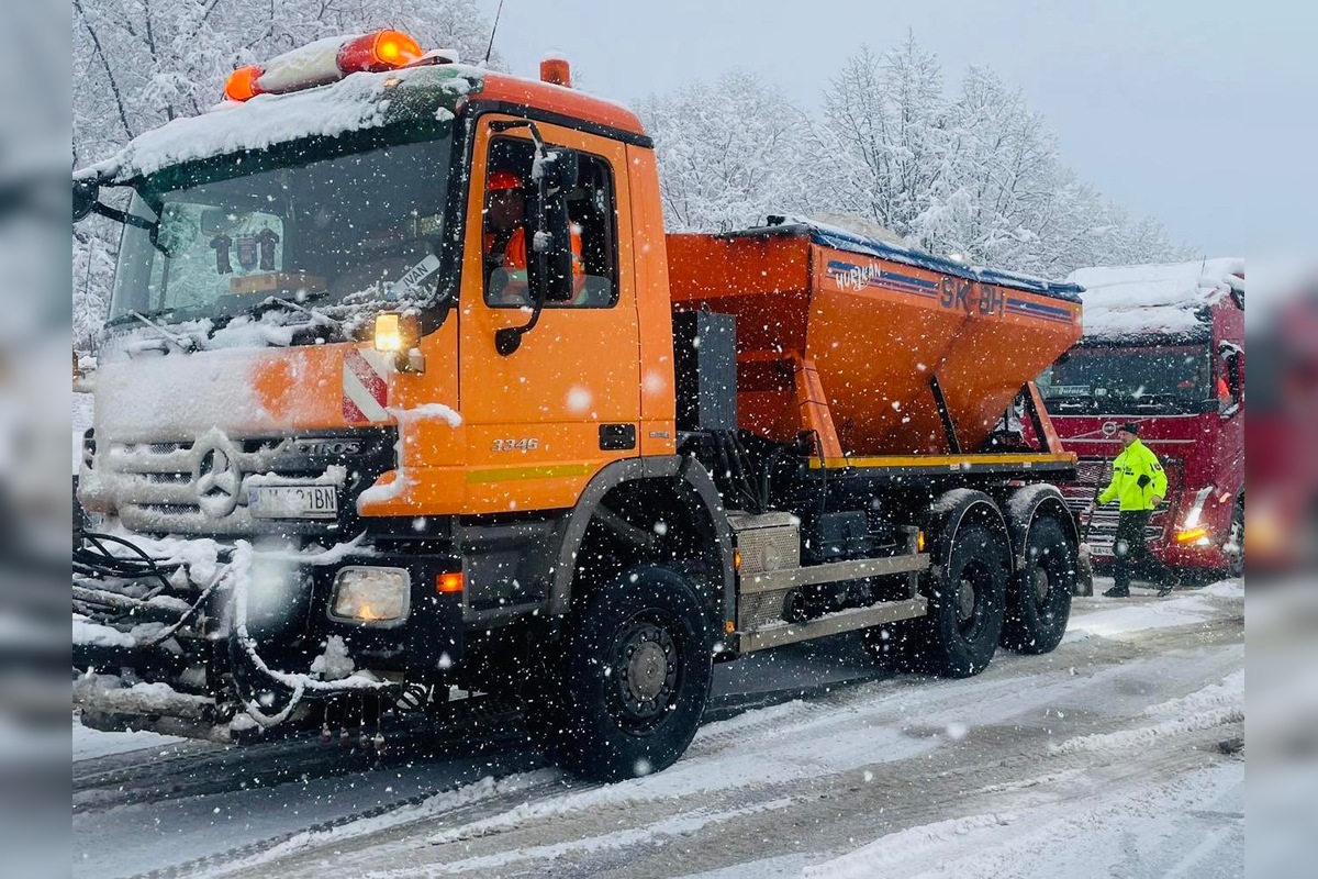 FOTO: Pre sneh sú viaceré horské priechody v Prešovskom kraji neprejazdné, foto 4