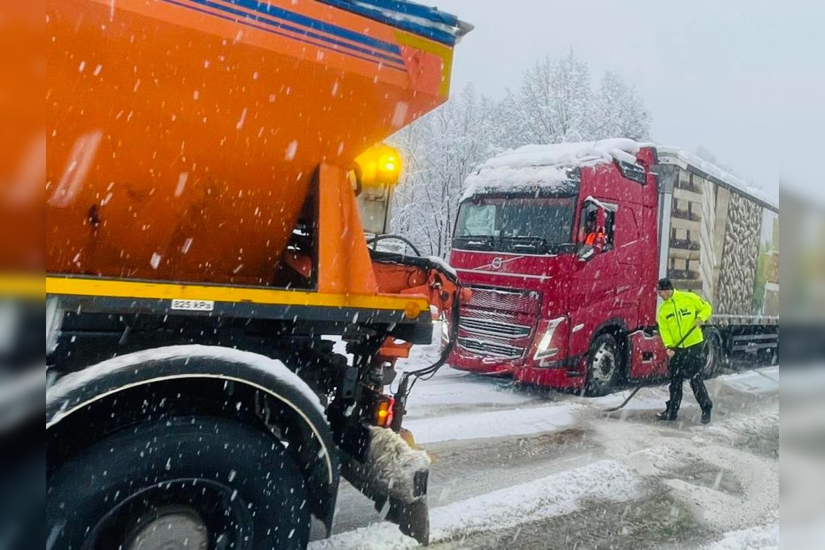 FOTO: Pre sneh sú viaceré horské priechody v Prešovskom kraji neprejazdné, foto 5