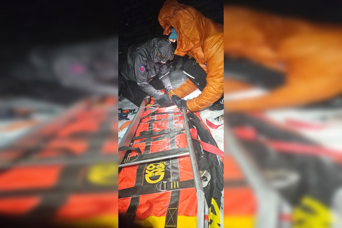 FOTO: Český turista sa v Tatrách poškymkol a zranil. Uviazol v snehu, foto 5