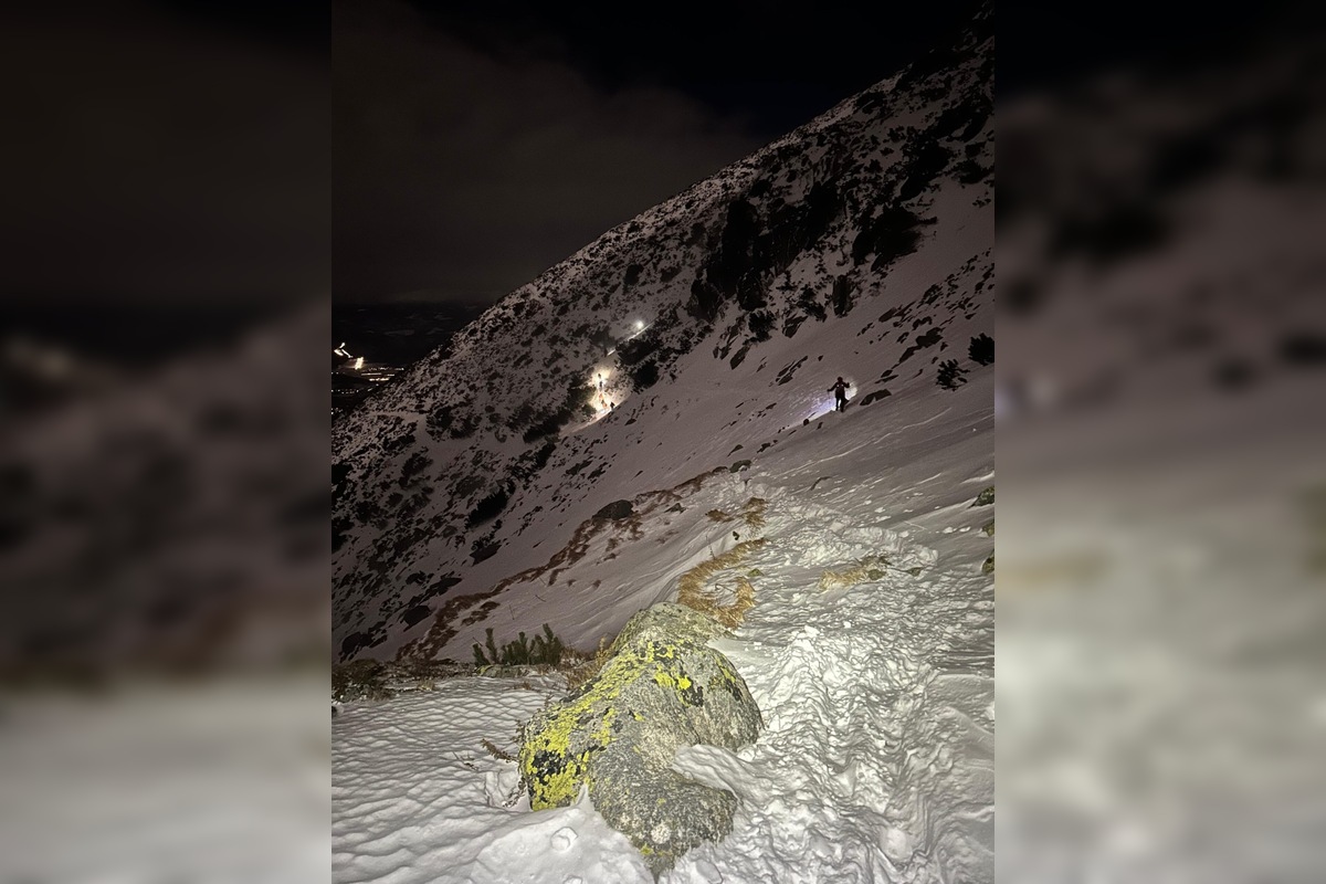 FOTO: Český turista sa v Tatrách poškymkol a zranil. Uviazol v snehu, foto 7