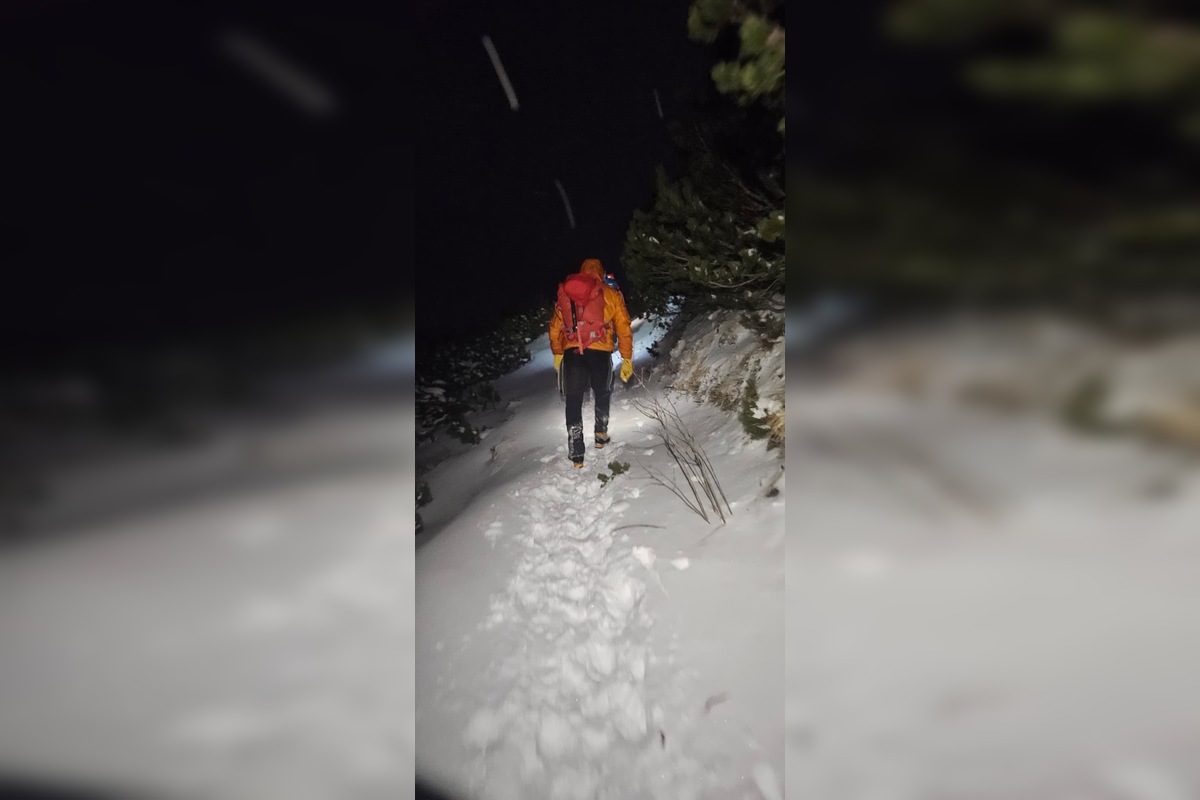 FOTO: Český turista sa v Tatrách poškymkol a zranil. Uviazol v snehu, foto 8