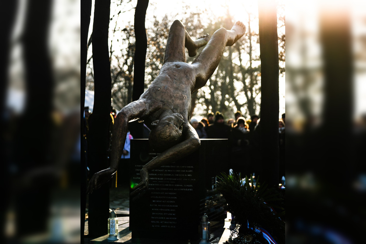 FOTO: Slovensko si pripomína okrúhle výročie leteckej tragédie, foto 9