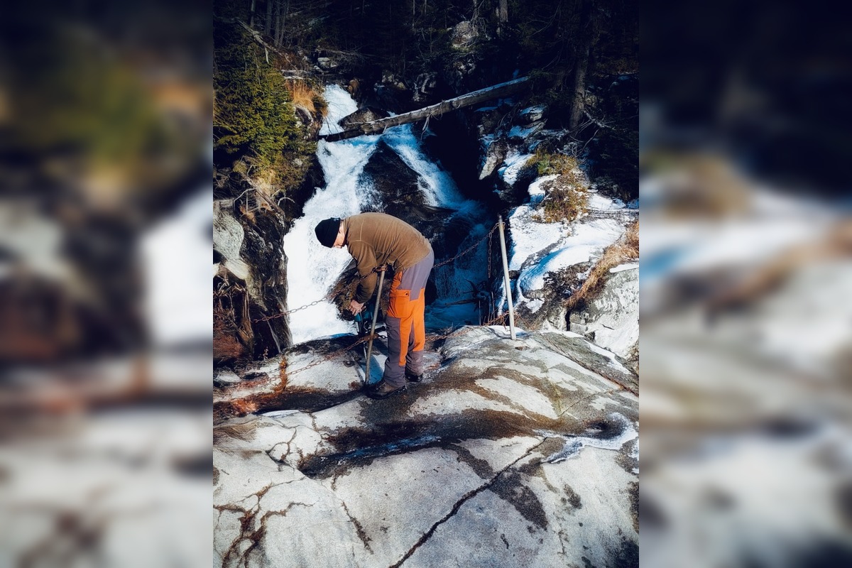 FOTO: V horách makajú aj v zime, Údržba chodníkov pokračuje, foto 8