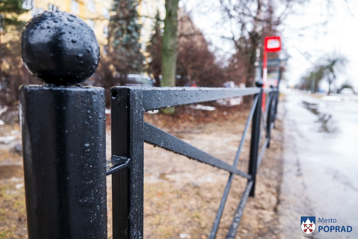 FOTO: Nový chodník na Bajkalskej má zvýšiť bezpečnosť chodcov, foto 2