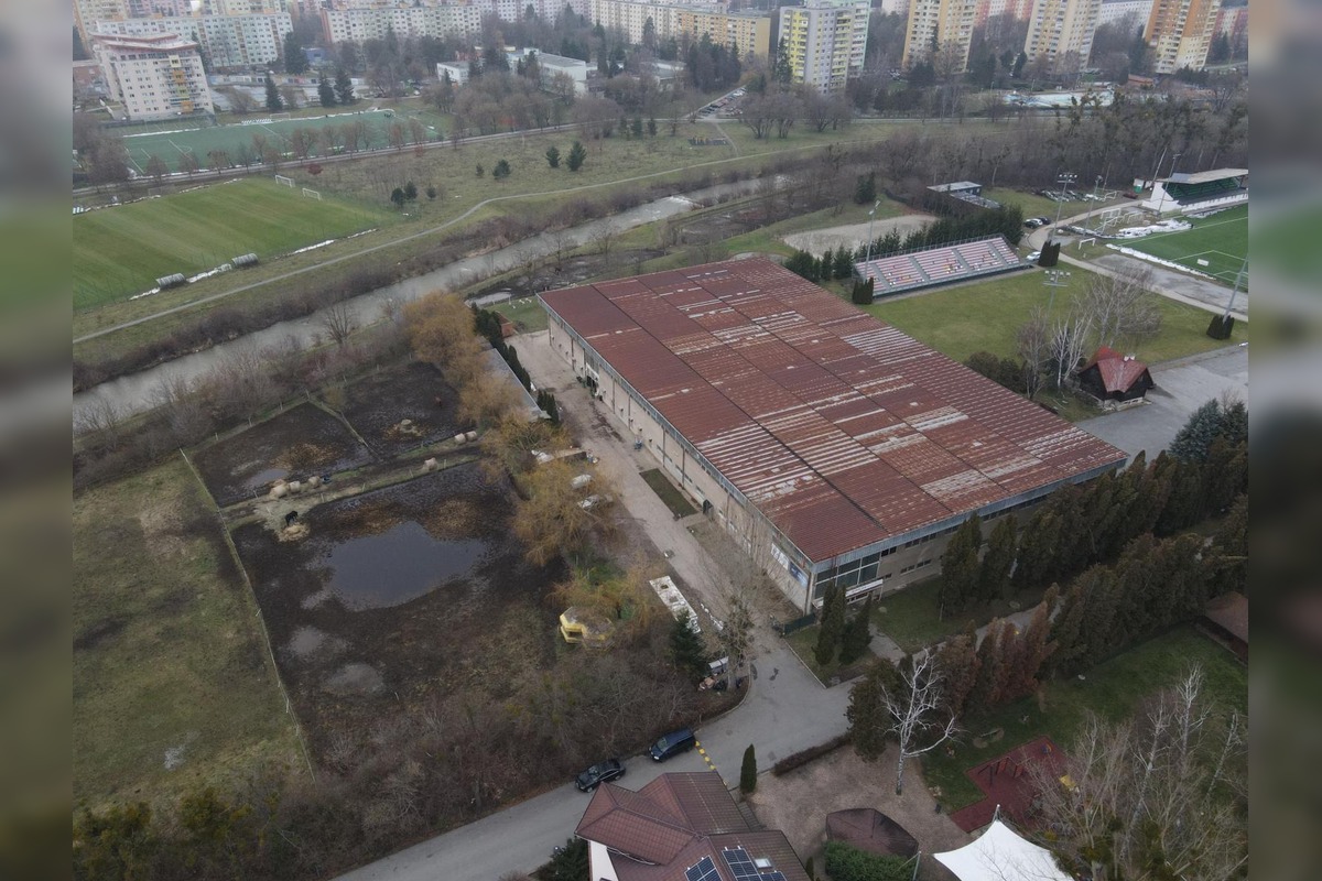 FOTO: Miliónová prestavba jazdiarne v Prešove sa začala, foto 6