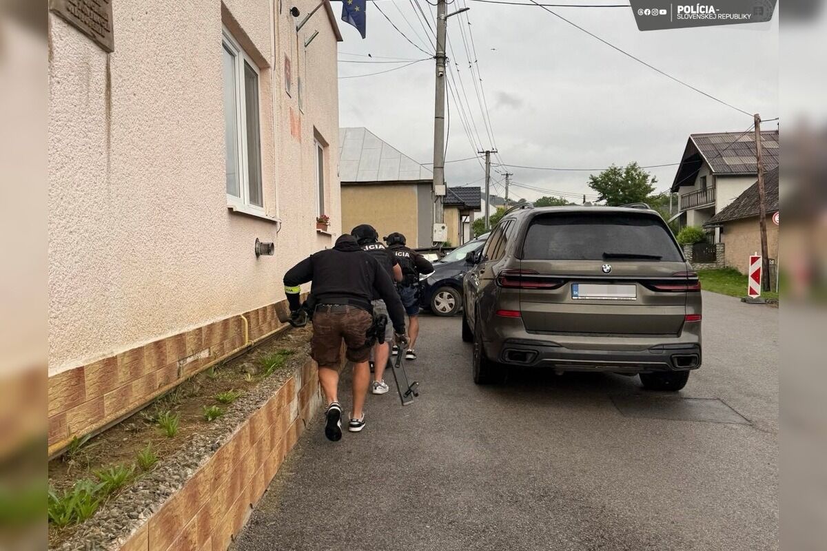 FOTO: Starosta prijal úplatok 92 500 eur, prípad smeruje pred súd, foto 1